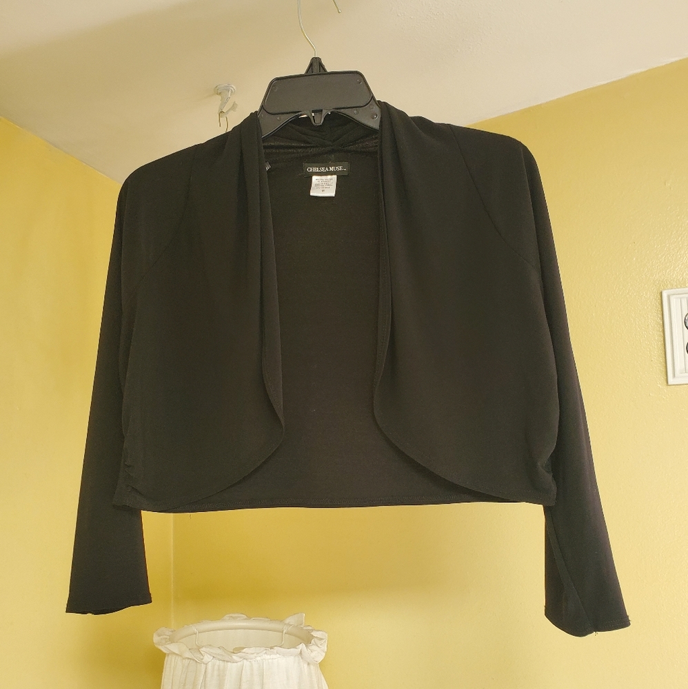 Woman's black shrug